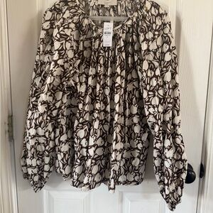 LOFT Women's Dark Brown and Cream Patterned Blouse